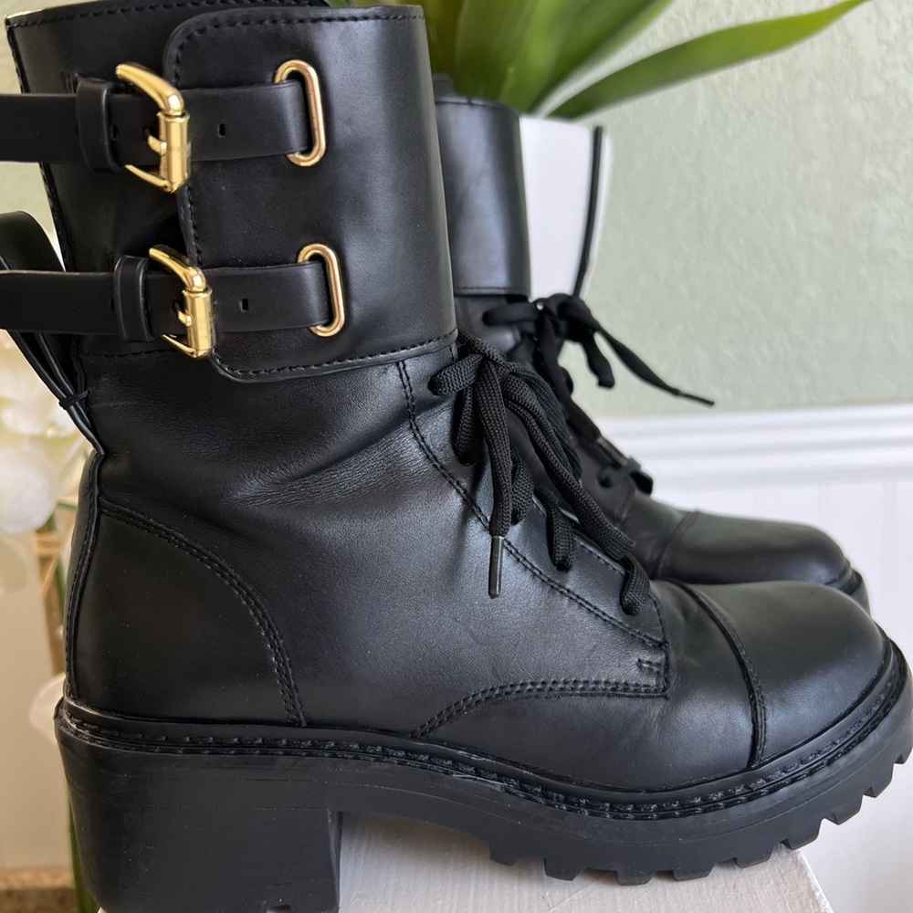 DKNY WOMEN'S "BART" BLACK LEATHER BUCKLE ANKLE LACE UP COMBAT BOOTS SZ 7.5 ~NWOB